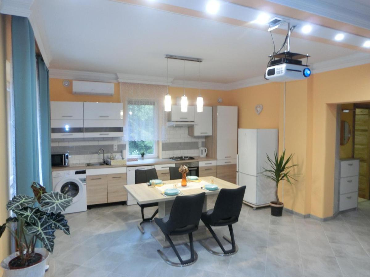 Pilis Apartman Piliscsaba Экстерьер фото