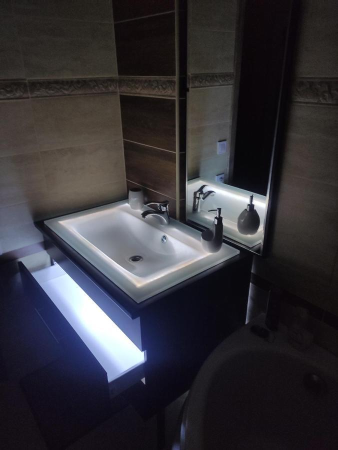 Pilis Apartman Piliscsaba Экстерьер фото